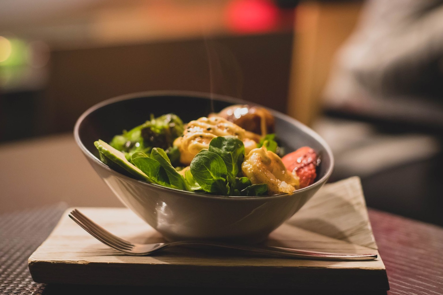 Ricette cena keto semplici — Ricette veloci vs. ricette elaborate: quando scegliere l’una o l’altra
